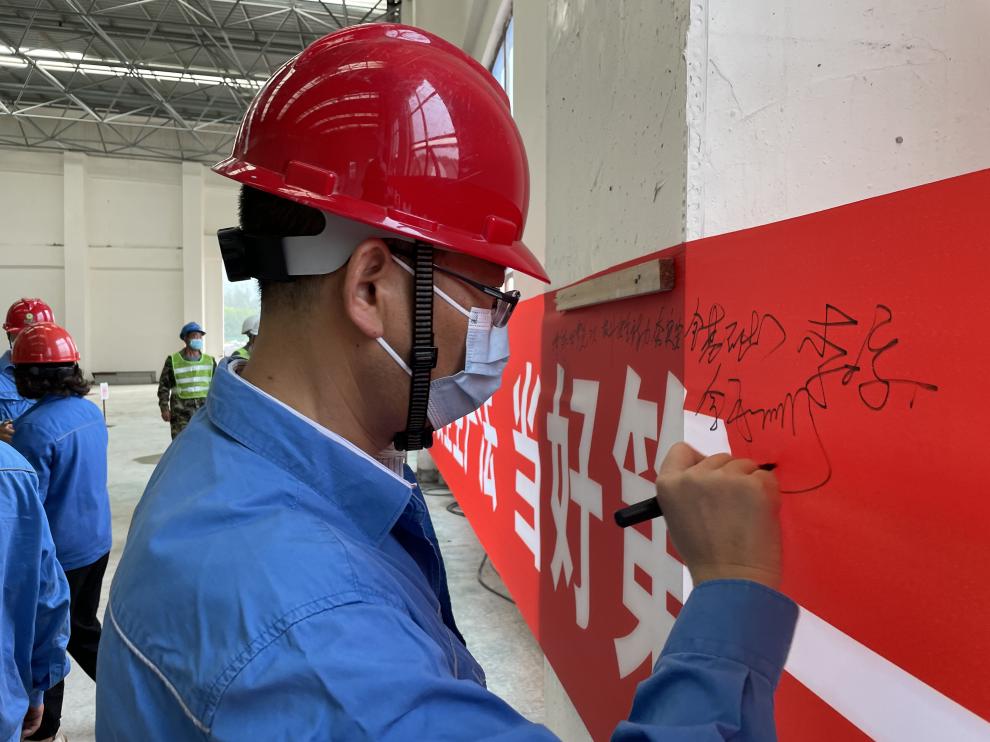 mg冰球突破奢华版(试玩)官方网站