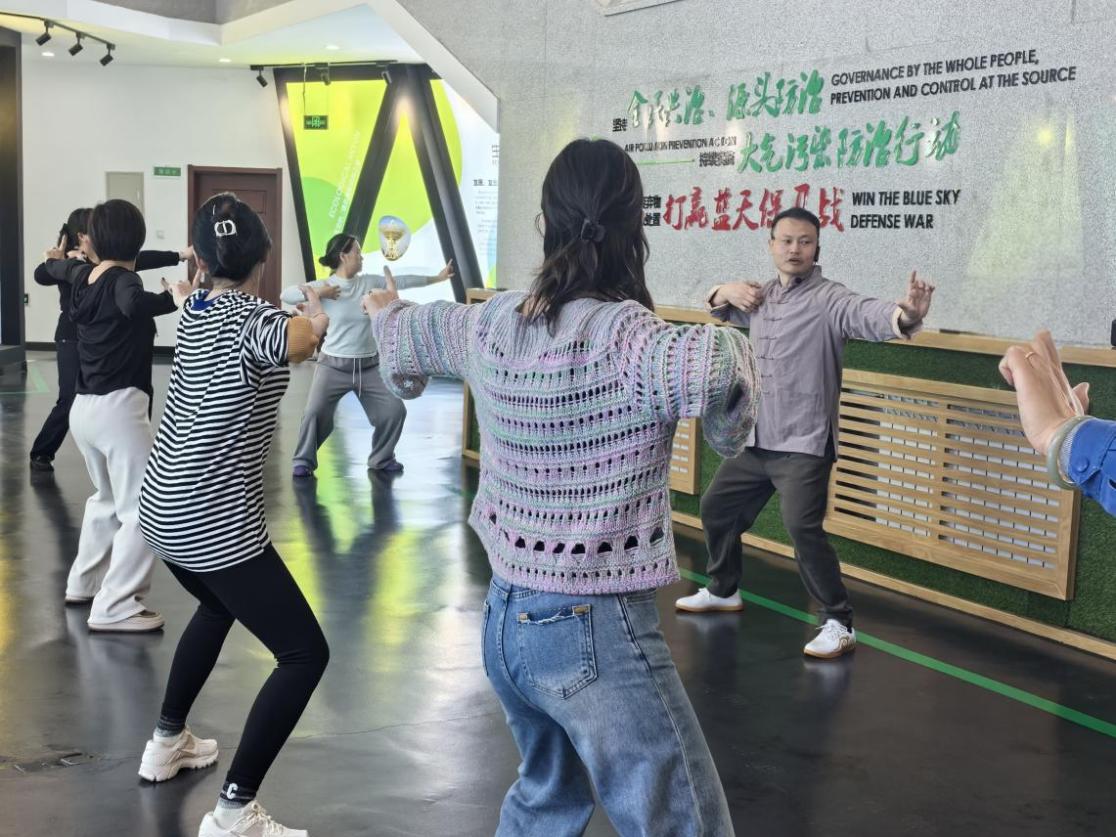 mg冰球突破奢华版(试玩)官方网站