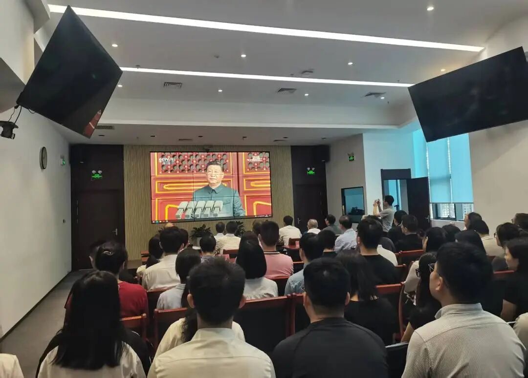 mg冰球突破奢华版(试玩)官方网站