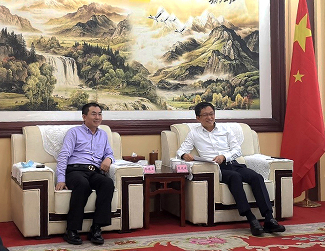 mg冰球突破豪华版总裁乔德卫造访朔州市长熊燕斌