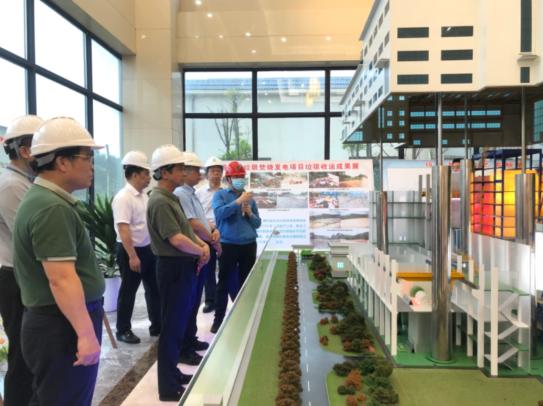 玉林市人大常委会主任李伟章带队调研mg冰球突破豪华版博白项目
